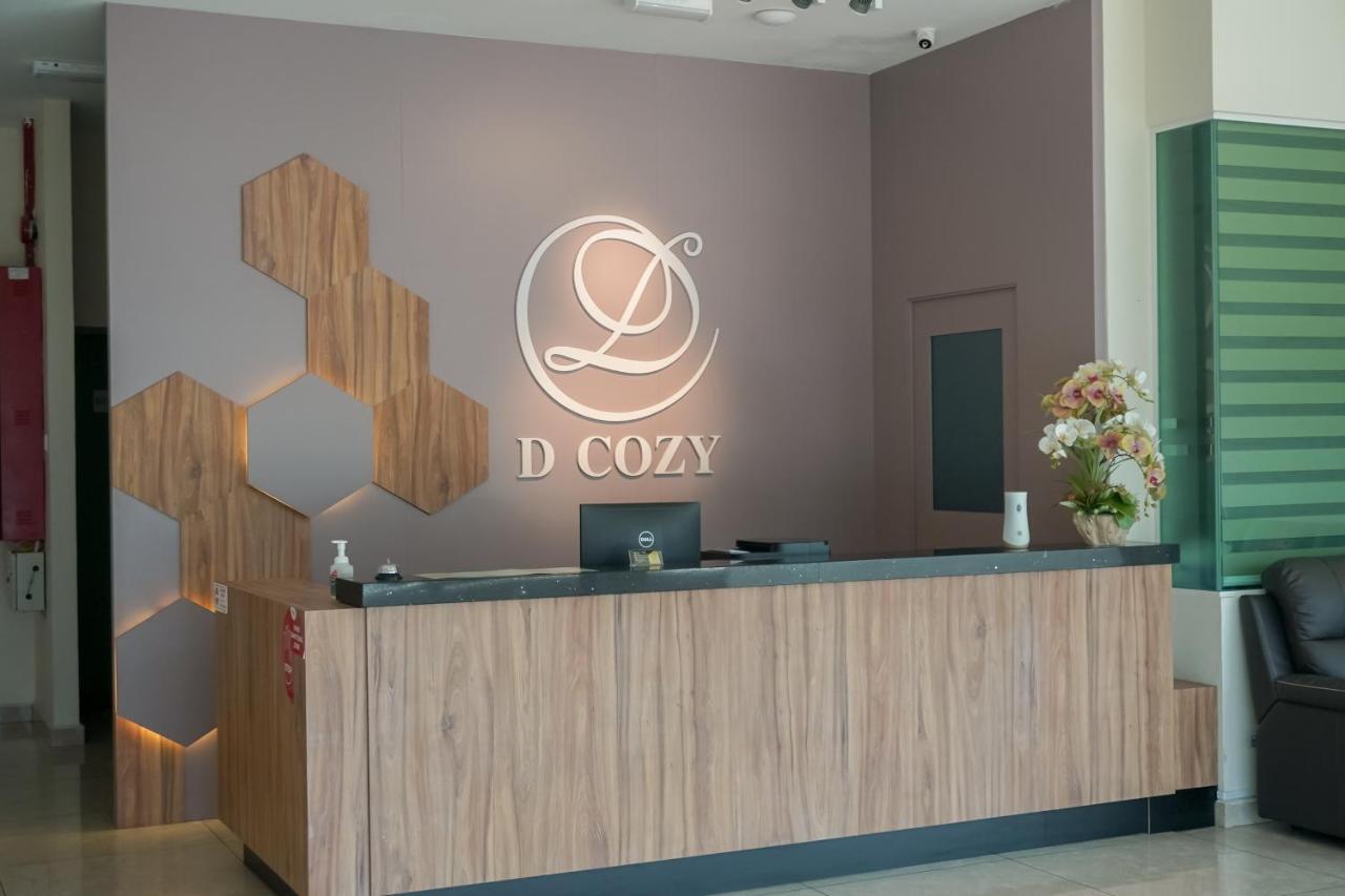 Dcozy Hotel Perai Exterior photo